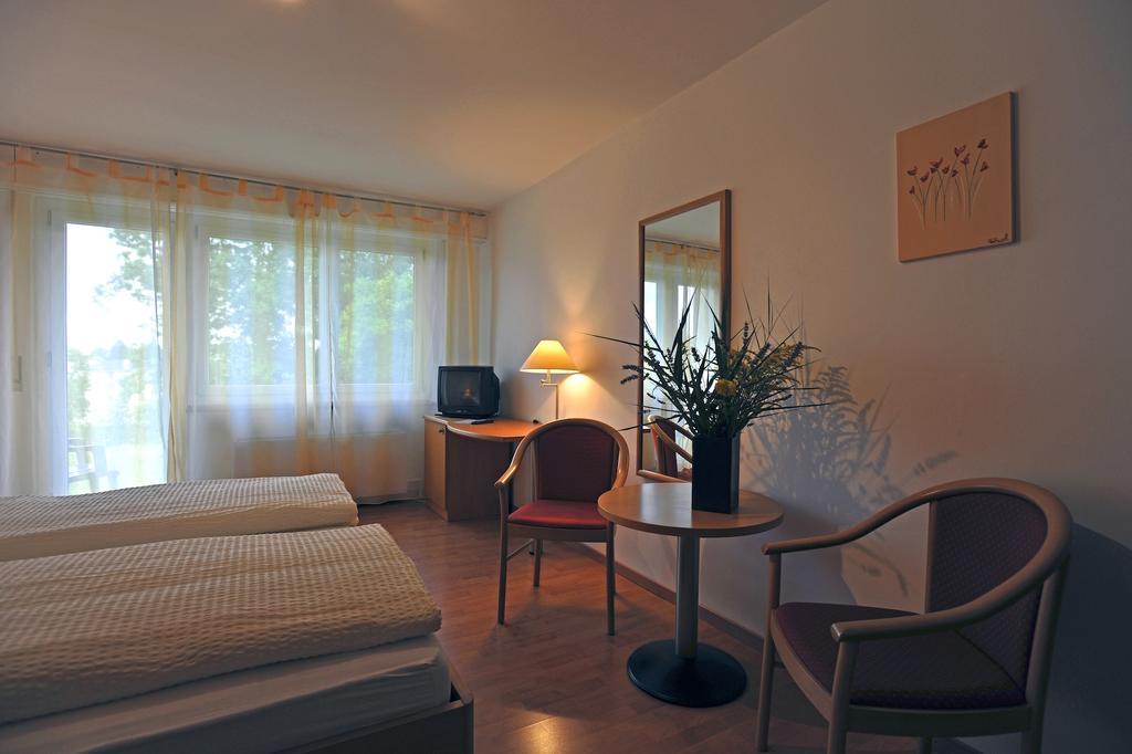Hotel Restaurant Le Chalet Cortaillod Εξωτερικό φωτογραφία